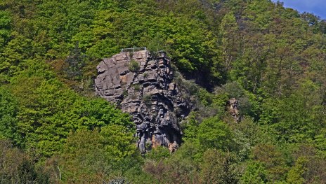 Blick auf den Pfaffenfels in Trechtingshausen | &copy; Norbert Sch&ouml;ck