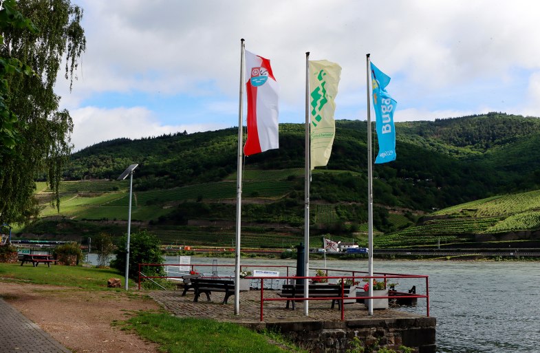 Kranenmauer am Rhein in Trechtingshausen | © Norbert Schöck