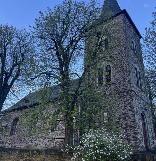 Kirche Langscheid | © Karsten Liesenfeld Kirche Langscheid | © Karsten Liesenfeld