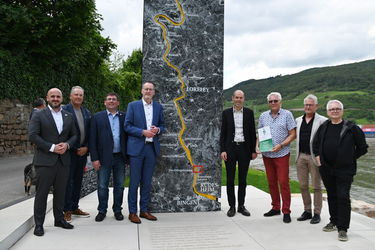 Rheinblick Rheinblick