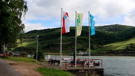 Kranenmauer am Rhein in Trechtingshausen | © Norbert Schöck